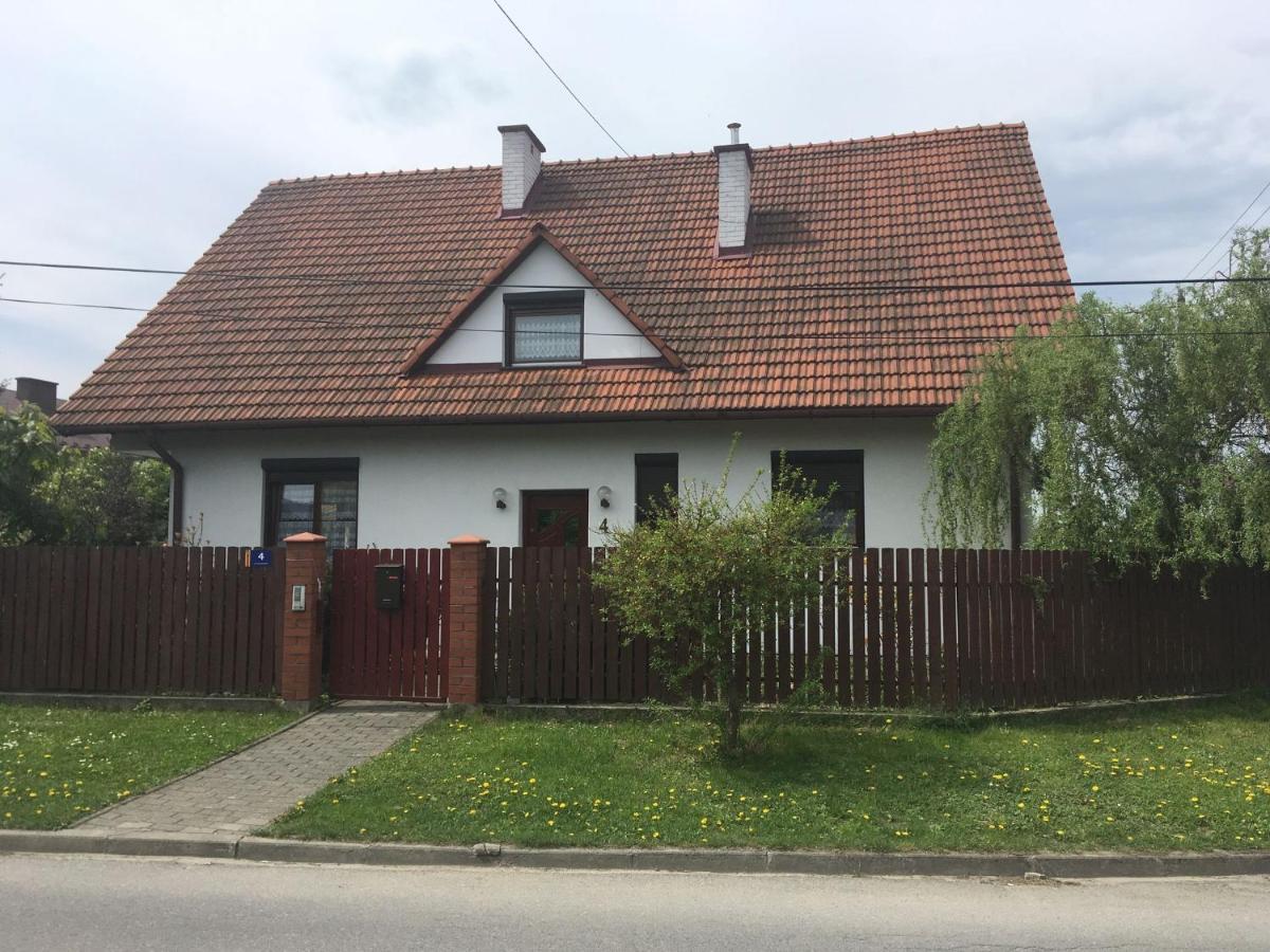 Holiday Home In Dobczyce Lesser With Terrace Bagian luar foto